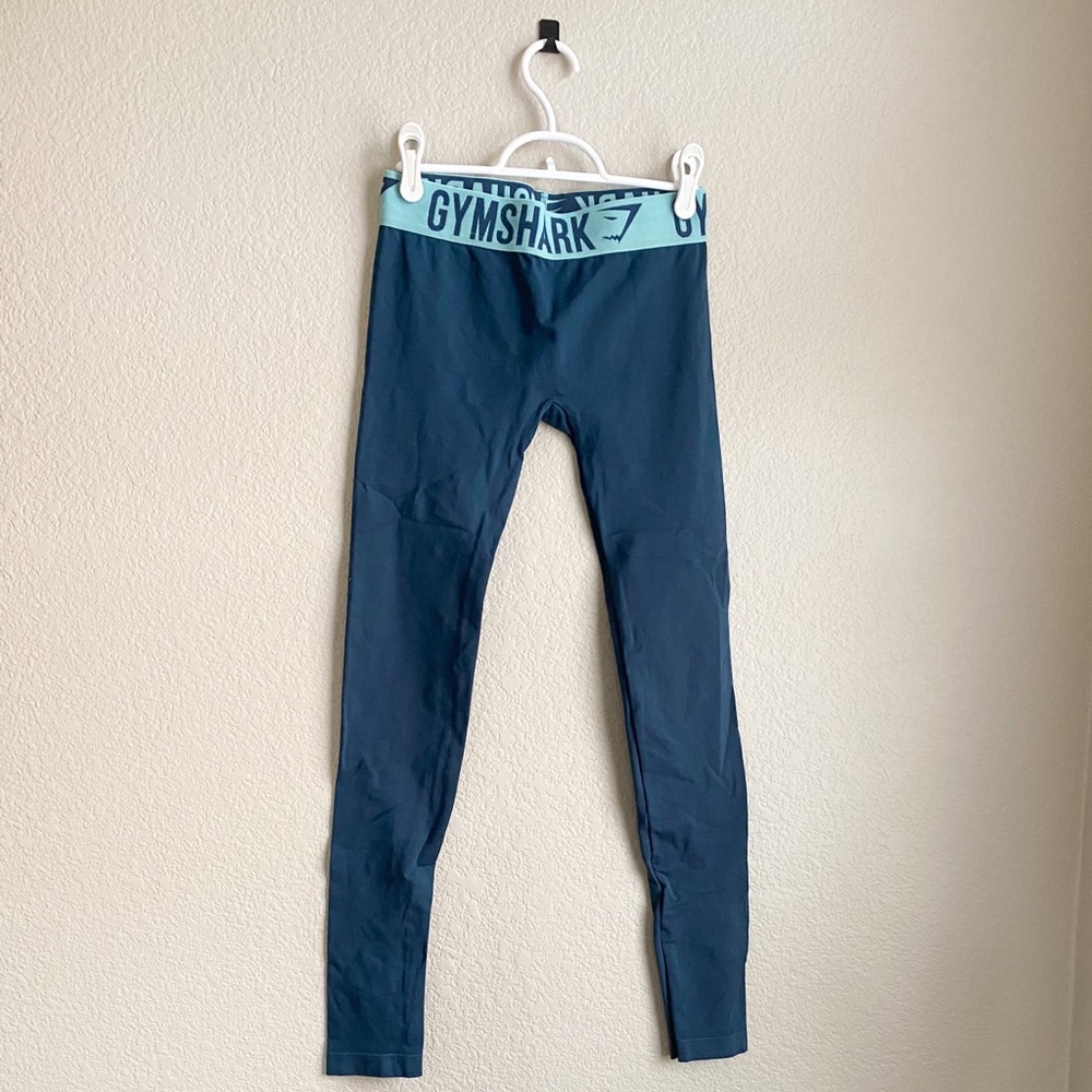 Gymshark • Fit Leggings • Size S